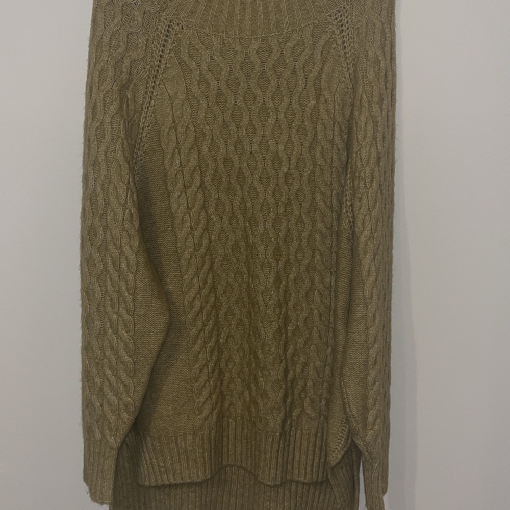 a new day Cable Knit Sweater in Olive